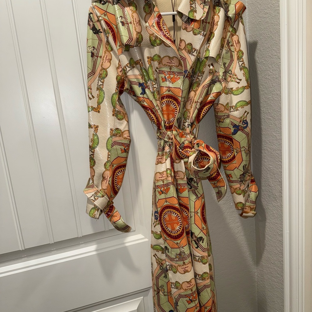 Beulah French Trench Coat NWT - Picture 8 of 8